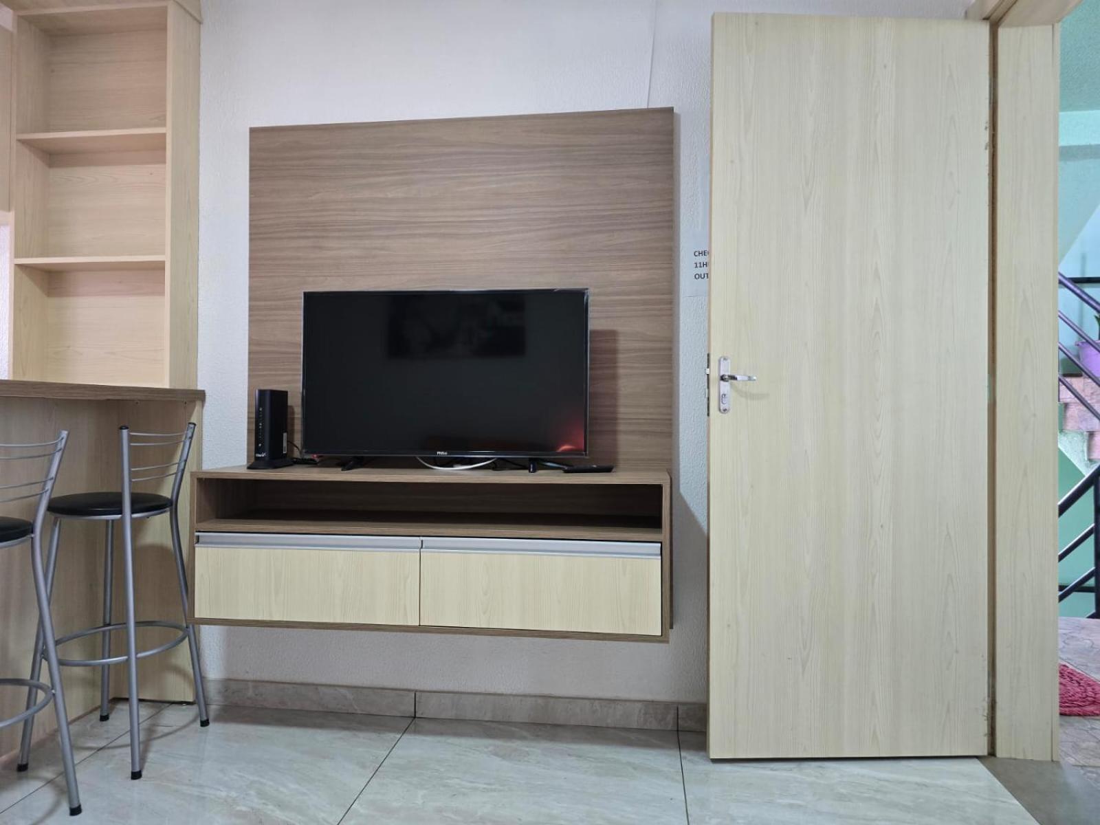 Mobiliado No 4º Andar Bloco M Com Garagem